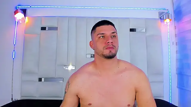 Snapshot of Jacob19_ chatting on 10-04-25, 03:15 Jacob19 online show from 10-04-25, 03:15