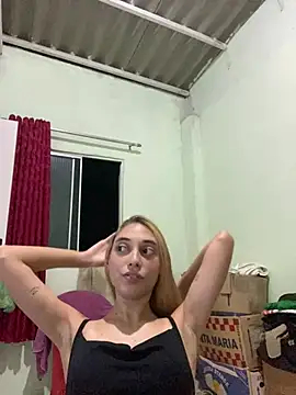 loirinhaaa online show from 04-04-26, 09:56