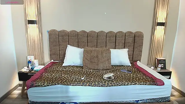 Snapshot of Sasharosee2 chatting on 09-21-25, 12:07 Sasharosee2 online show from 09-21-25, 12:07