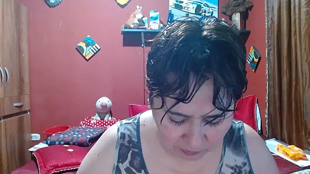 Snapshot of Sasharosee2 chatting on 04-25-26, 11:57 Sasharosee2 online show from 04-25-26, 11:57