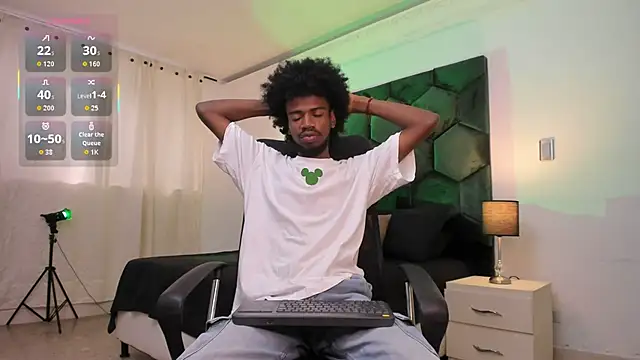 AllexJacob online show from 04-18-26, 01:15