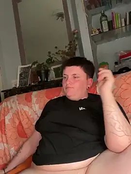 Snapshot of captaine_pioupiou chatting on 10-20-25, 03:34 captaine pioupiou online show from 10-20-25, 03:34