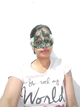 Snapshot of ms-naina chatting on 04-25-26, 04:59 ms-naina online show from 04-25-26, 04:59