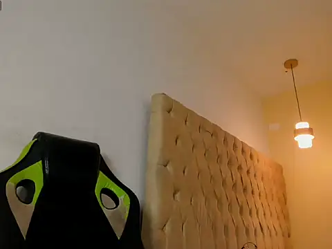 Dakota x18 online show from 10-02-25, 08:05