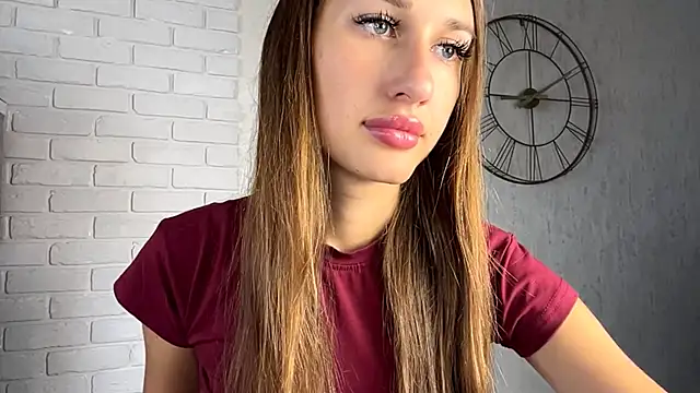 Snapshot of DarkSignal chatting on 09-24-25, 09:12 DarkSignal online show from 09-24-25, 09:12