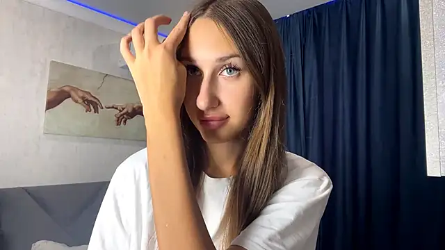 Snapshot of DarkSignal chatting on 09-26-25, 09:13 DarkSignal online show from 09-26-25, 09:13