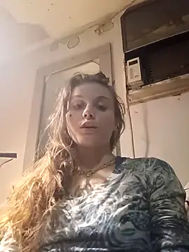 Snapshot of cicithtbitch chatting on 10-12-25, 05:39 cicithtbitch online show from 10-12-25, 05:39