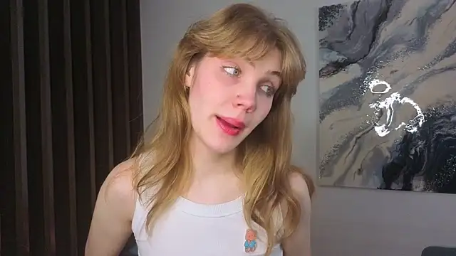 pienaple online show from 11-22-25, 04:11