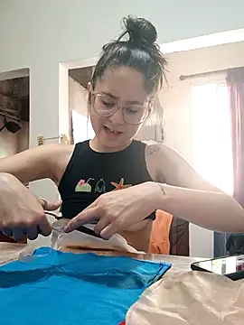 linameii online show from 11-19-25, 04:29