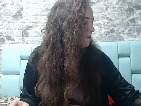 Snapshot of chanel-lam chatting on 10-01-25, 01:06 chanel-lam online show from 10-01-25, 01:06