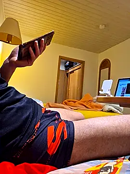 Medooboy online show from 10-27-25, 11:52