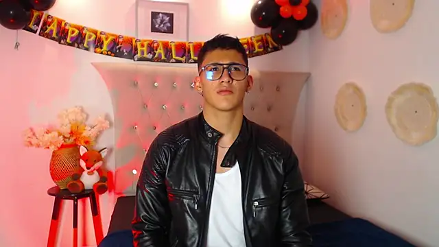 SalvadorFit online show from 10-08-25, 08:39