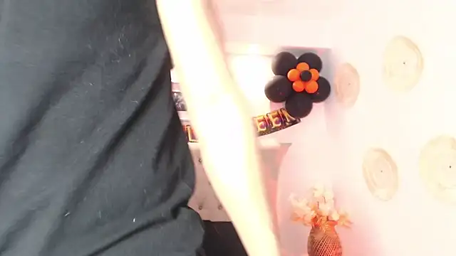 SalvadorFit online show from 10-16-25, 08:21