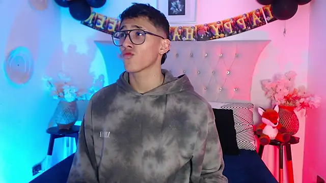 SalvadorFit online show from 10-19-25, 08:42