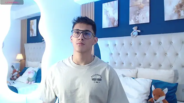 SalvadorFit online show from 04-21-26, 08:23