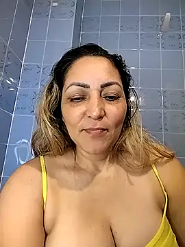 Lunita86 online show from 11-06-25, 02:34