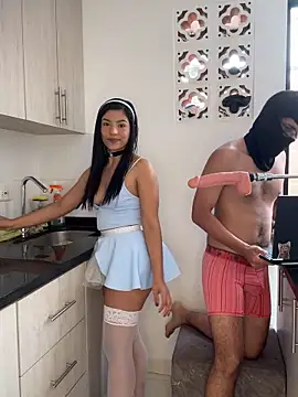 Snapshot of MisteryNight4 chatting on 10-04-25, 05:33 MisteryNight4 online show from 10-04-25, 05:33