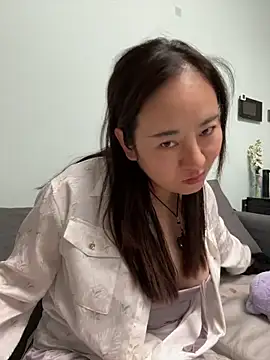 Snapshot of Kayla-love chatting on 04-14-26, 04:35 Kayla-love online show from 04-14-26, 04:35