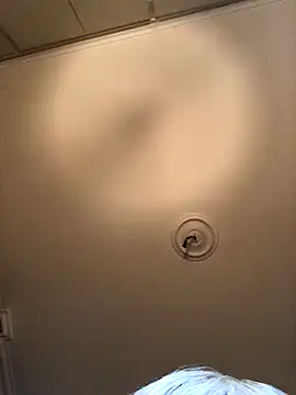 Snapshot of juliaoneandonly chatting on 10-04-25, 10:46 juliaoneandonly online show from 10-04-25, 10:46