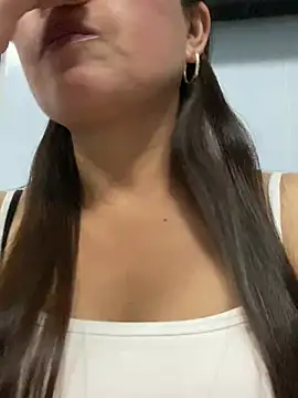 Milky-milk online show from 03-23-26, 01:04