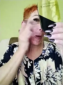 Snapshot of Alissa55552111 chatting on 06-04-26, 06:41 Alissa55552111 online show from 06-04-26, 06:41