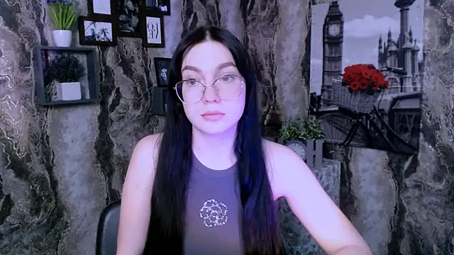 Snapshot of MiraBabe_ chatting on 02-16-26, 11:50 MiraBabe online show from 02-16-26, 11:50