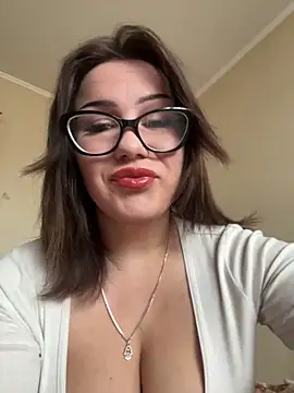 Snapshot of DeliceMaya chatting on 09-30-25, 04:28 DeliceMaya online show from 09-30-25, 04:28