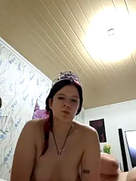 Hot SkinnyGirl online show from 04-18-26, 06:45