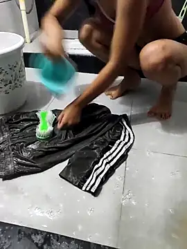 sassyishhu76 online show from 11-09-25, 06:33