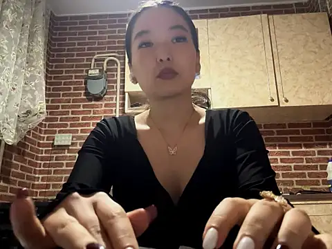 Snapshot of EmmaLeexth chatting on 09-24-25, 06:55 EmmaLeexth online show from 09-24-25, 06:55