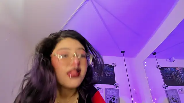 Snapshot of SabrinaV_ chatting on 06-04-26, 11:27 SabrinaV online show from 06-04-26, 11:27