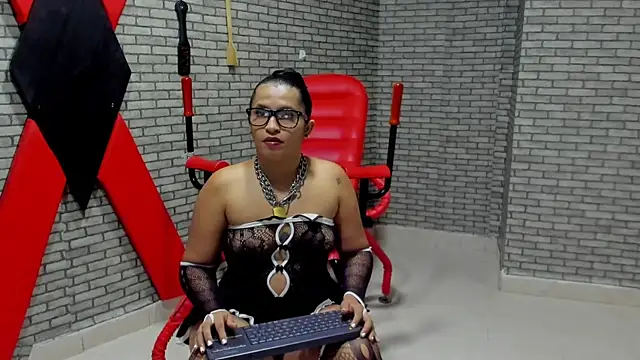 Snapshot of BDSM_MEDUZA chatting on 09-21-25, 12:40 BDSM MEDUZA online show from 09-21-25, 12:40