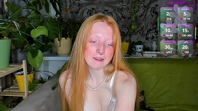 Snapshot of RitaSweety18 chatting on 10-04-25, 10:52 RitaSweety18 online show from 10-04-25, 10:52