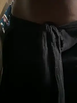 Snapshot of DAMinii_ chatting on 10-17-25, 11:57 DAMinii  online show from 10-17-25, 11:57