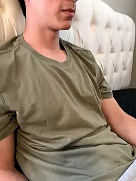 Snapshot of gymratforyouu chatting on 10-23-25, 09:24 gymratforyouu online show from 10-23-25, 09:24