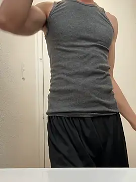 Snapshot of gymratforyouu chatting on 11-05-25, 04:34 gymratforyouu online show from 11-05-25, 04:34