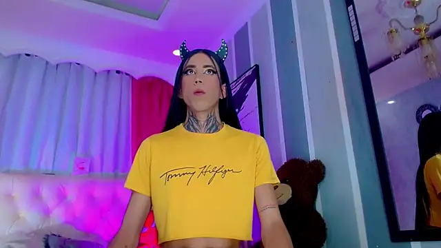 Julia Bulette1 online show from 04-07-26, 01:17