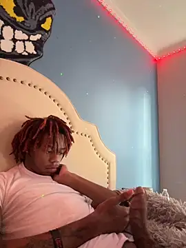 Snapshot of Zayinc chatting on 10-04-25, 12:47 Zayinc online show from 10-04-25, 12:47