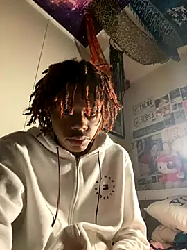 Snapshot of Zayinc chatting on 10-25-25, 08:00 Zayinc online show from 10-25-25, 08:00