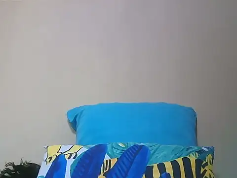 Snapshot of GAIGANTICBOOBS chatting on 10-25-25, 01:46 GAIGANTICBOOBS online show from 10-25-25, 01:46