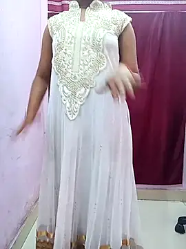 pari rani7 online show from 03-25-26, 04:40