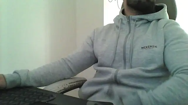 yourfantasy777 online show from 02-22-26, 05:22