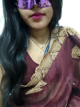 Snapshot of suzika_ chatting on 10-16-25, 03:02 suzika online show from 10-16-25, 03:02