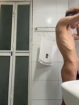 Snapshot of leeyoung_ chatting on 10-09-25, 07:06 leeyoung  online show from 10-09-25, 07:06