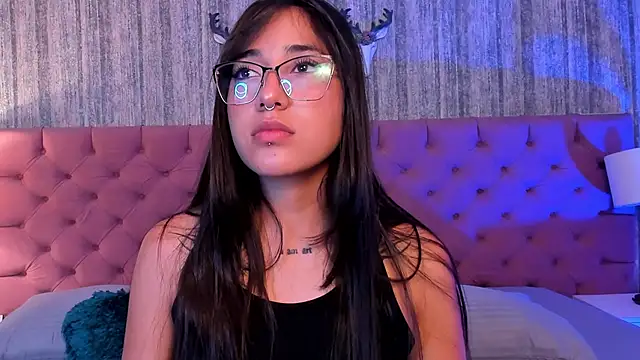 LiaaTurner online show from 01-13-26, 08:25