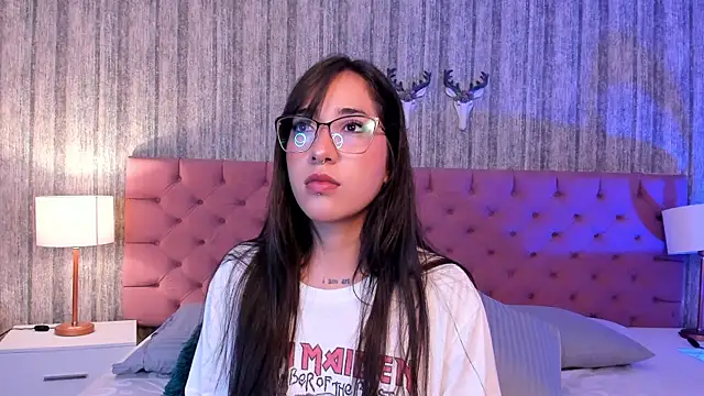 LiaaTurner online show from 01-14-26, 08:14