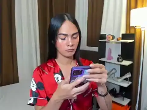 Sedictive Samantha online show from 11-27-25, 05:48