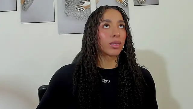 KAYLA BATISTA  online show from 04-16-26, 06:30