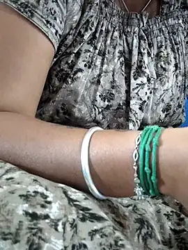 sweetqueen143 online show from 10-02-25, 05:36