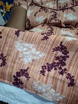 sweetqueen143 online show from 11-03-25, 03:24